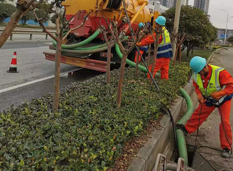 幸福路街道市政管道清淤